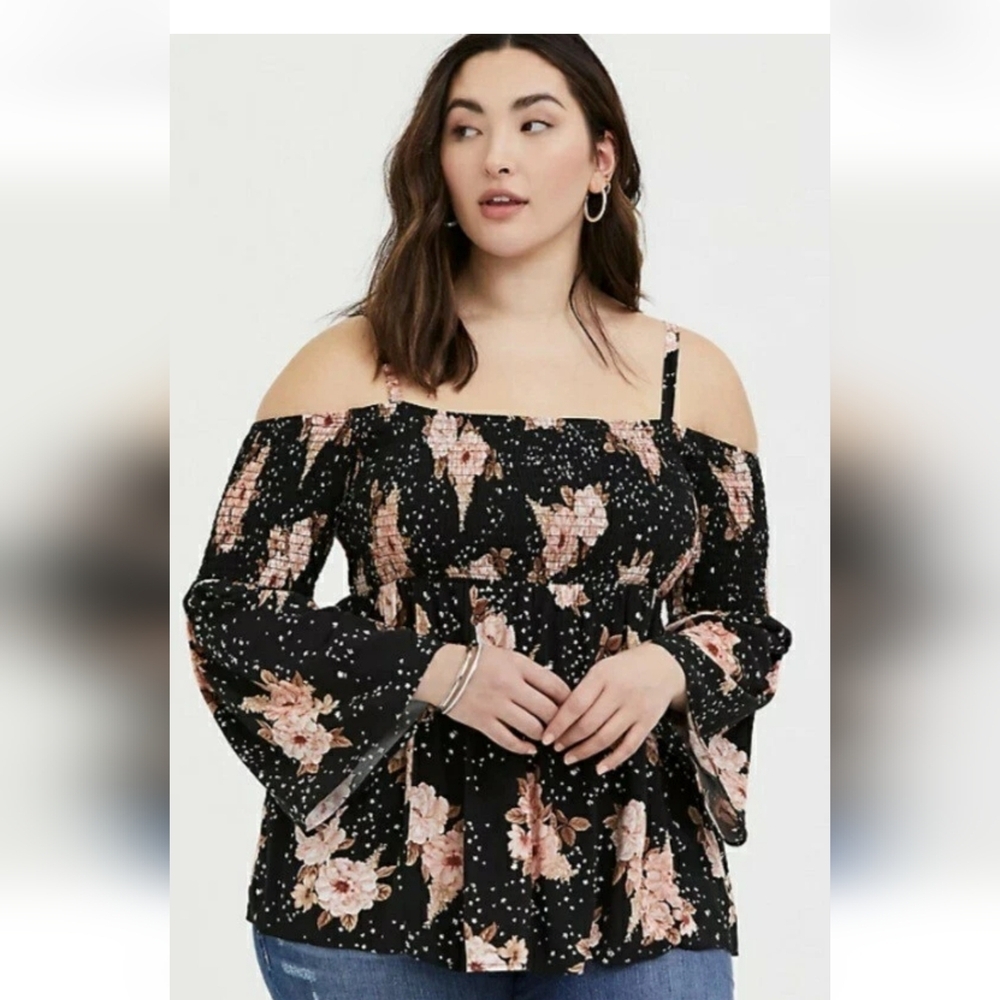 Torrid 2x Floral Challis Smocked Cold Shoulder Top Black